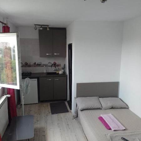 Apartament Metrou 1 Decembrie 1918 Bukareszt Zewnętrze zdjęcie